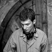 Dess - List pictures