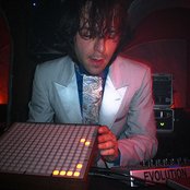 Daedelus - List pictures