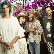 Grouplove - List pictures