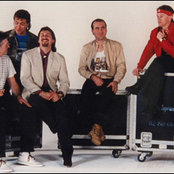 Australian Crawl - List pictures