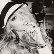 Lindsay Lohan - List pictures