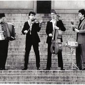 3 Mustaphas 3 - List pictures