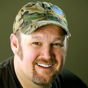 Larry The Cable Guy - List pictures
