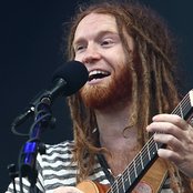 Newton Faulkner - List pictures