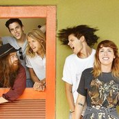 Grouplove - List pictures