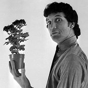 Tom Jones - List pictures