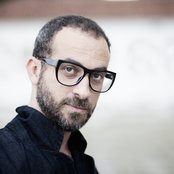 Lucas Santtana - List pictures