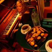 Allison Crowe - List pictures