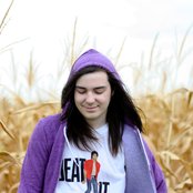 Love Is A Story - List pictures