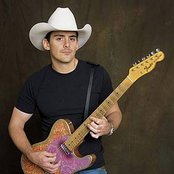 Brad Paisley - List pictures