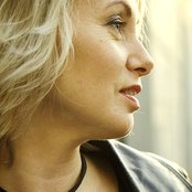 Louise Hoffsten - List pictures