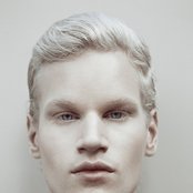 Alex Alexander - List pictures