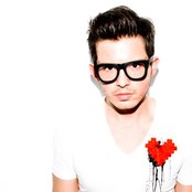 Simon Curtis - List pictures