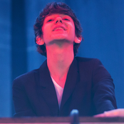 Madeon - List pictures