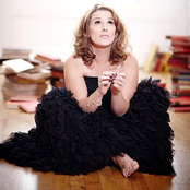 Sam Bailey - List pictures