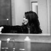 Joy Williams - List pictures