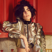 Halsey - List pictures