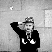 Leslie Clio - List pictures