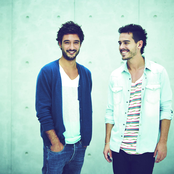 Fréro Delavega - List pictures