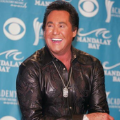 Wayne Newton - List pictures