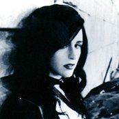 Lennon - List pictures