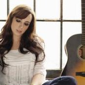 Rebecca Lynn Howard - List pictures