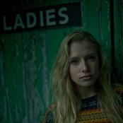 Billie Marten - List pictures