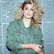 Tori Kelly - List pictures