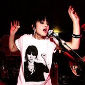 Howling Bells - List pictures