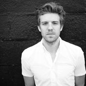 Andrew Belle - List pictures