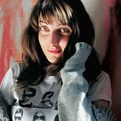 Clarice Falcão - List pictures