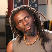 Tiken Jah Fakoly - List pictures