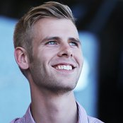 Lars Vaular - List pictures