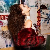 Maria Hazell - List pictures