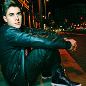 Danny Leiva - List pictures