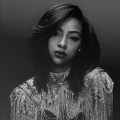 Justine Skye - List pictures