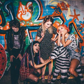 Hey Violet - List pictures