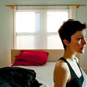 Polica - List pictures