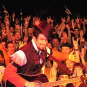 Voltaire - List pictures