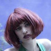 Elena Gadel - List pictures