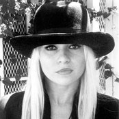 E.g. Daily - List pictures