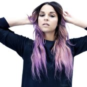 Alina Devecerski - List pictures