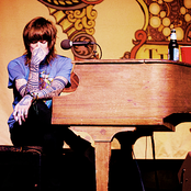 Never Shout Never - List pictures