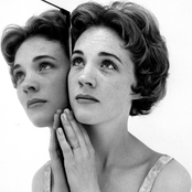Julie Andrews - List pictures