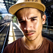 Moreno - List pictures