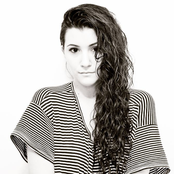 Alex Winston - List pictures