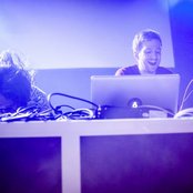 Kiasmos - List pictures