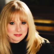 Christy Sutherland - List pictures