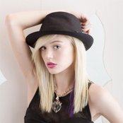 Krystal Meyers - List pictures