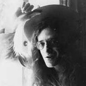 Alçeu Valença - List pictures